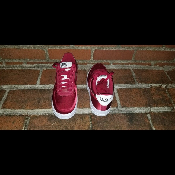 Nike Air Force “Red Velvet” BRAND NEW - Picture 3 of 4